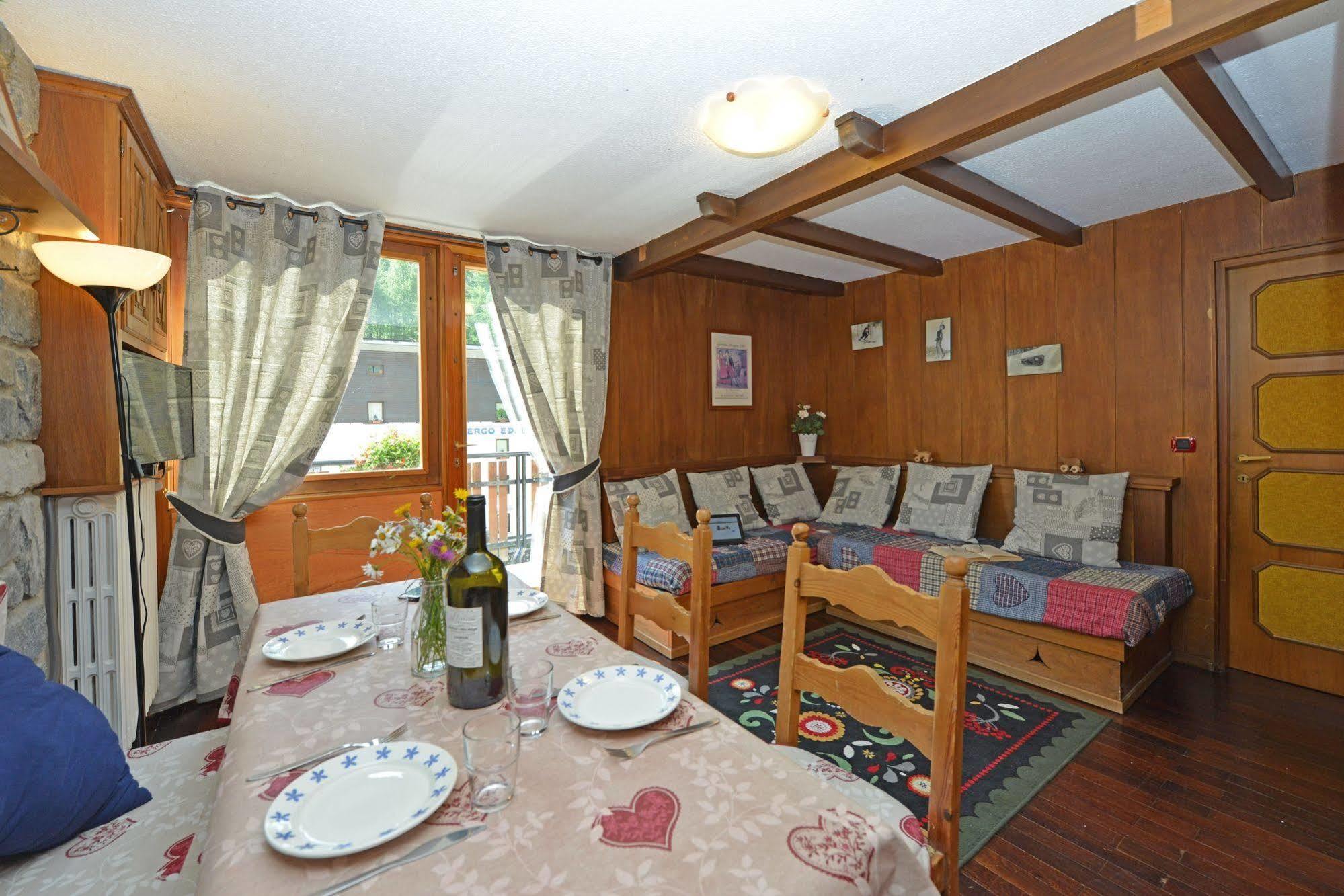 Cervino Valley House Rododendro Бройл-Червиня Екстериор снимка